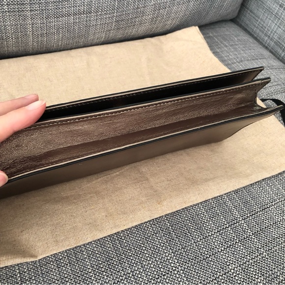 Gucci Bronze Clutch with Rare Logo Mirror - Picture 10 of 16